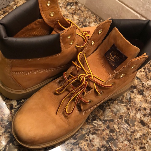 Timberline Boot - Picture 1 of 4